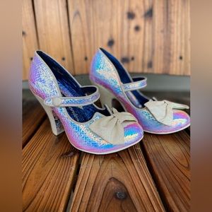 Iridescent Irregular Choice